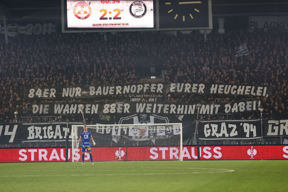 GAK - Sturm Graz
OEFB Cup, 3. Runde, Grazer AK - SK Sturm Graz, Stadion Liebenau Graz, 02.11.2023. 

Foto zeigt Fans von Sturm mit einem Spruchband
