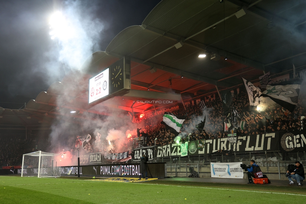 GAK - Sturm Graz
OEFB Cup, 3. Runde, Grazer AK - SK Sturm Graz, Stadion Liebenau Graz, 02.11.2023. 

Foto zeigt Fans von Sturm
Schlüsselwörter: pyrotechnik