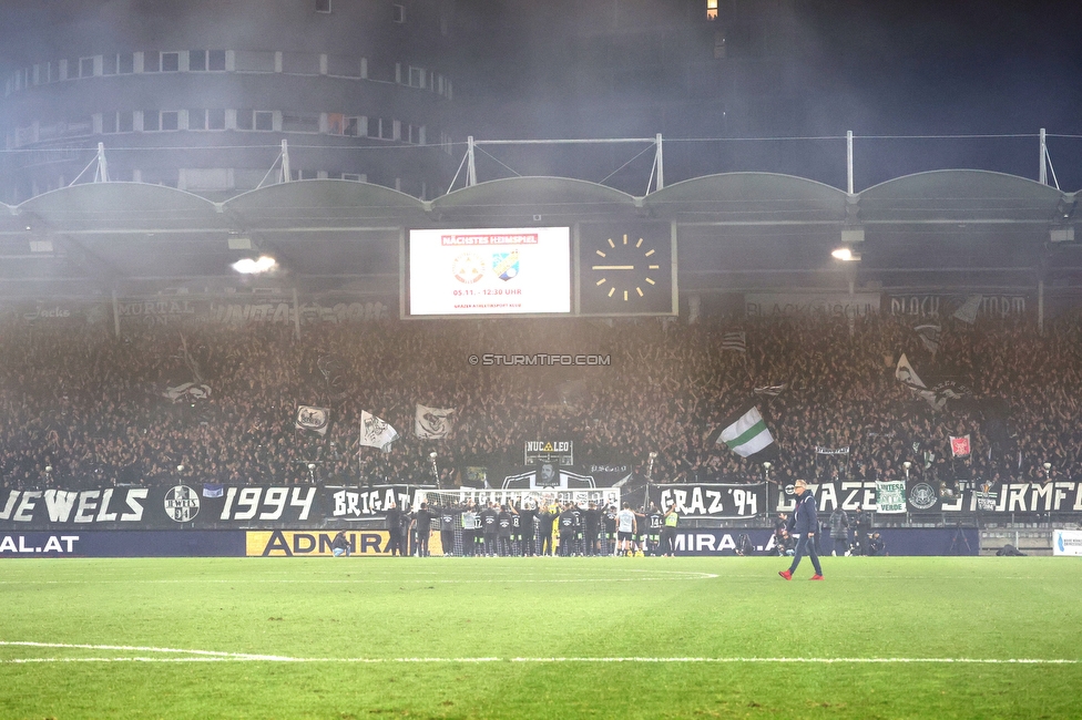 GAK - Sturm Graz
OEFB Cup, 3. Runde, Grazer AK - SK Sturm Graz, Stadion Liebenau Graz, 02.11.2023. 

Foto zeigt Fans von Sturm und die Mannschaft von Sturm
