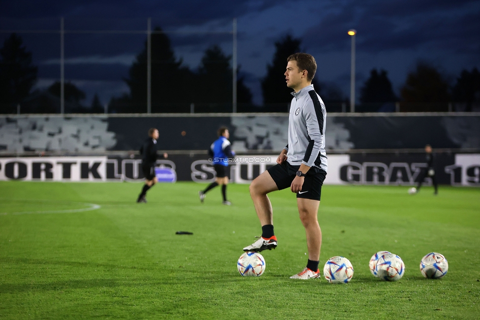 Sturm Damen - Vienna
OEFB Frauen Bundesliga, 8. Runde, SK Sturm Graz Damen - First Vienna FC 1894, Trainingszentrum Messendorf, 04.11.2023. 

Foto zeigt David Url (Athletiktrainer Sturm Damen)
