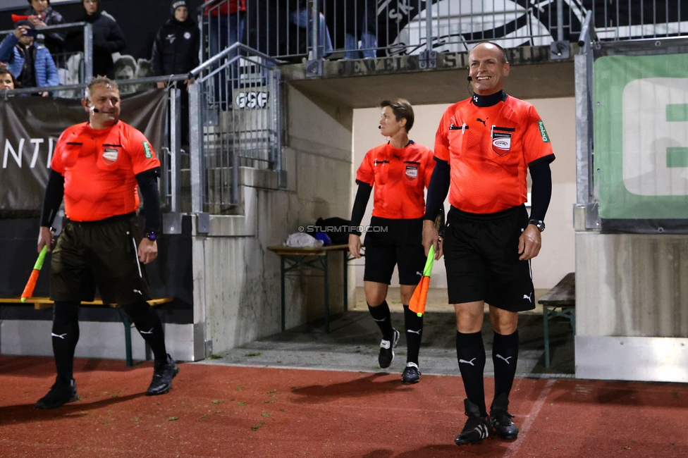 Sturm Damen - Vienna
OEFB Frauen Bundesliga, 8. Runde, SK Sturm Graz Damen - First Vienna FC 1894, Trainingszentrum Messendorf, 04.11.2023. 

Foto zeigt das Schiedsrichterteam
