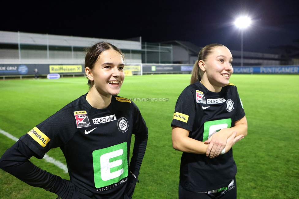 Sturm Damen - Vienna
OEFB Frauen Bundesliga, 8. Runde, SK Sturm Graz Damen - First Vienna FC 1894, Trainingszentrum Messendorf, 04.11.2023. 

Foto zeigt Leonie Christin Tragl (Sturm Damen) und Anna Wirnsberger (Sturm Damen)
