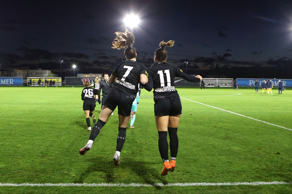 Sturm Damen - Vienna
OEFB Frauen Bundesliga, 8. Runde, SK Sturm Graz Damen - First Vienna FC 1894, Trainingszentrum Messendorf, 04.11.2023. 

Foto zeigt Linda Mittermair (Sturm Damen) und Ruzika Krajinovic (Sturm Damen)
