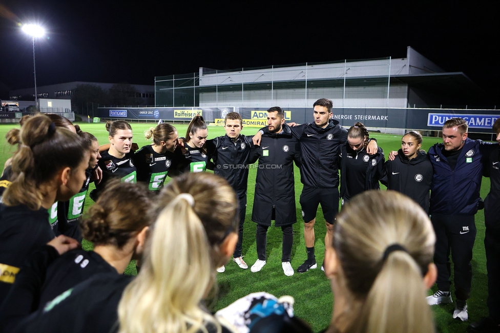 Sturm Damen - Vienna
OEFB Frauen Bundesliga, 8. Runde, SK Sturm Graz Damen - First Vienna FC 1894, Trainingszentrum Messendorf, 04.11.2023. 

Foto zeigt die Mannschaft der Sturm Damen
