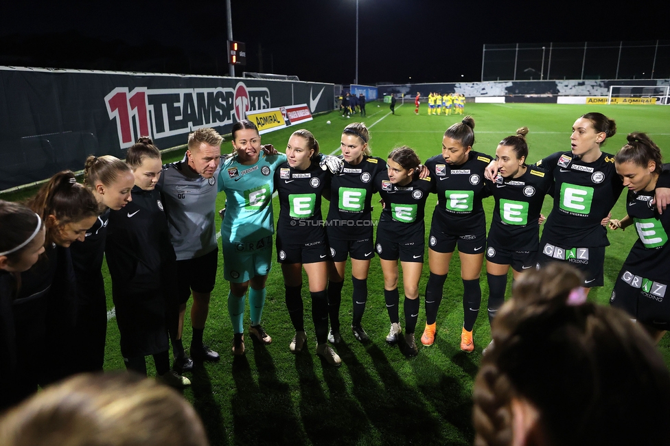 Sturm Damen - Vienna
OEFB Frauen Bundesliga, 8. Runde, SK Sturm Graz Damen - First Vienna FC 1894, Trainingszentrum Messendorf, 04.11.2023. 

Foto zeigt die Mannschaft der Sturm Damen
