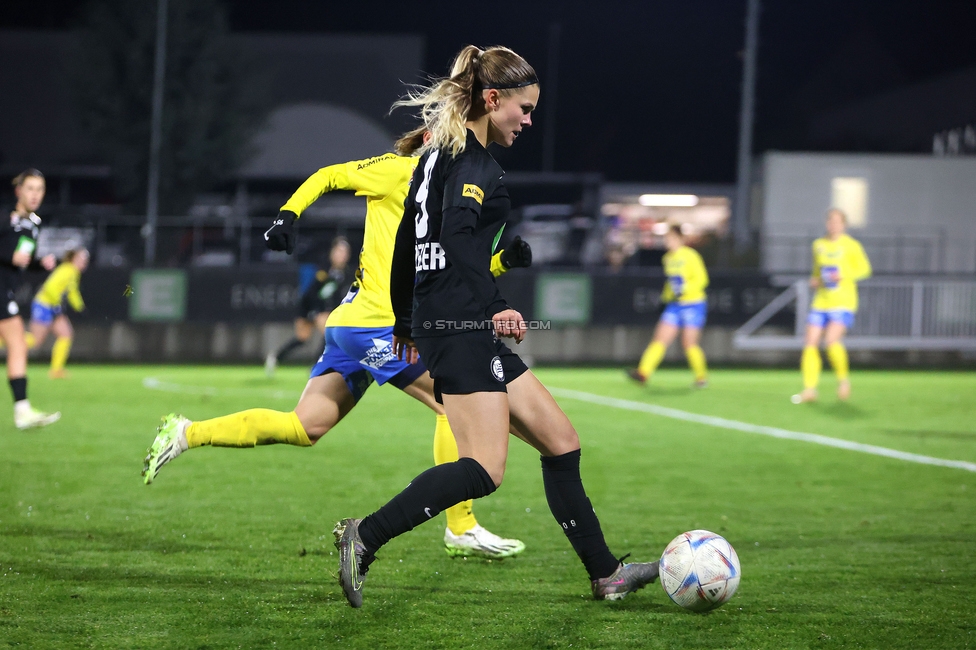 Sturm Damen - Vienna
OEFB Frauen Bundesliga, 8. Runde, SK Sturm Graz Damen - First Vienna FC 1894, Trainingszentrum Messendorf, 04.11.2023. 

Foto zeigt Elena Koessler (Sturm Damen)
