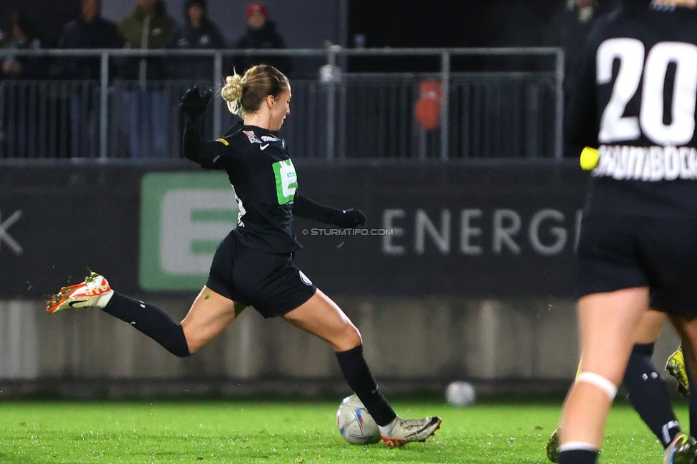 Sturm Damen - Vienna
OEFB Frauen Bundesliga, 8. Runde, SK Sturm Graz Damen - First Vienna FC 1894, Trainingszentrum Messendorf, 04.11.2023. 

Foto zeigt Modesta Uka (Sturm Damen)
