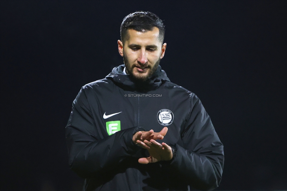 Sturm Damen - Vienna
OEFB Frauen Bundesliga, 8. Runde, SK Sturm Graz Damen - First Vienna FC 1894, Trainingszentrum Messendorf, 04.11.2023. 

Foto zeigt Sargon Duran (Cheftrainer Sturm Damen)
