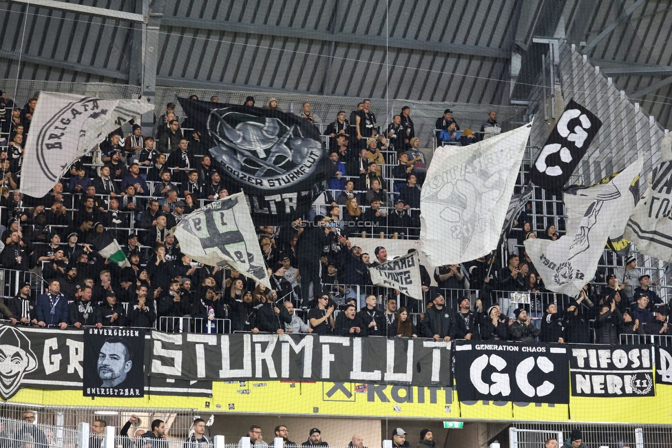 LASK - Sturm Graz
Oesterreichische Fussball Bundesliga, 13. Runde, LASK - SK Sturm Graz, Linzer Stadion  05.11.2023. 

Foto zeigt Fans von Sturm
