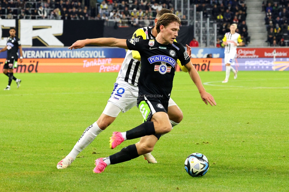 LASK - Sturm Graz
Oesterreichische Fussball Bundesliga, 13. Runde, LASK - SK Sturm Graz, Linzer Stadion  05.11.2023. 

Foto zeigt William Boeving (Sturm)
