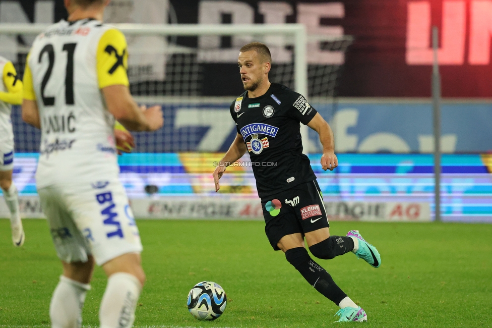 LASK - Sturm Graz
Oesterreichische Fussball Bundesliga, 13. Runde, LASK - SK Sturm Graz, Linzer Stadion  05.11.2023. 

Foto zeigt Tomi Horvat (Sturm)
