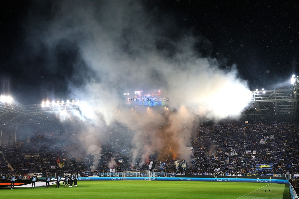 Atalanta - Sturm Graz
UEFA Europa League Gruppenphase 4. Spieltag, Atalanta Bergamo Calcio - SK Sturm Graz, Stadio di Bergamo, 09.11.2023. 

Foto zeigt Fans von Atalanta
