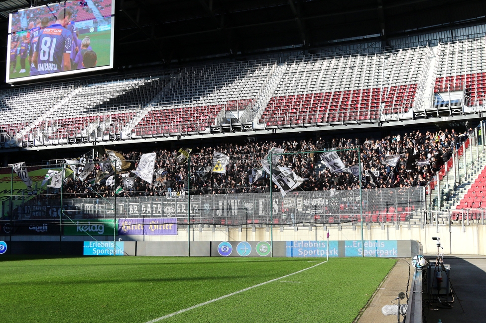 Austria Klagenfurt - Sturm Graz
Oesterreichische Fussball Bundesliga, 14. Runde, SK Austria Klagenfurt - SK Sturm Graz, Woerthersee Stadion, 12.11.2023. 

Foto zeigt Fans von Sturm
