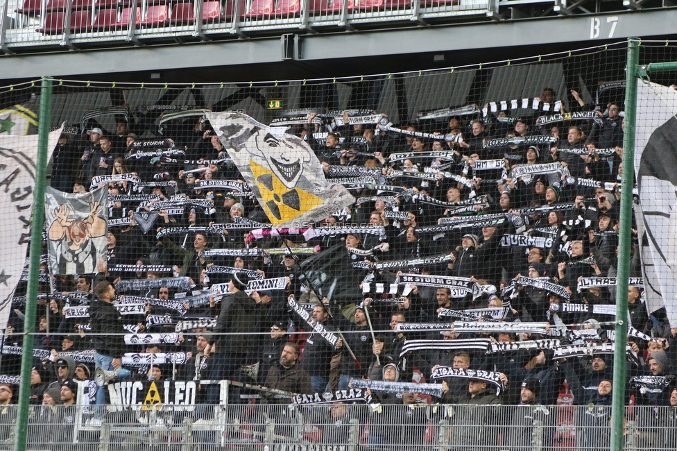 Austria Klagenfurt - Sturm Graz
Oesterreichische Fussball Bundesliga, 14. Runde, SK Austria Klagenfurt - SK Sturm Graz, Woerthersee Stadion, 12.11.2023. 

Foto zeigt Fans von Sturm
Schlüsselwörter: brigata schals