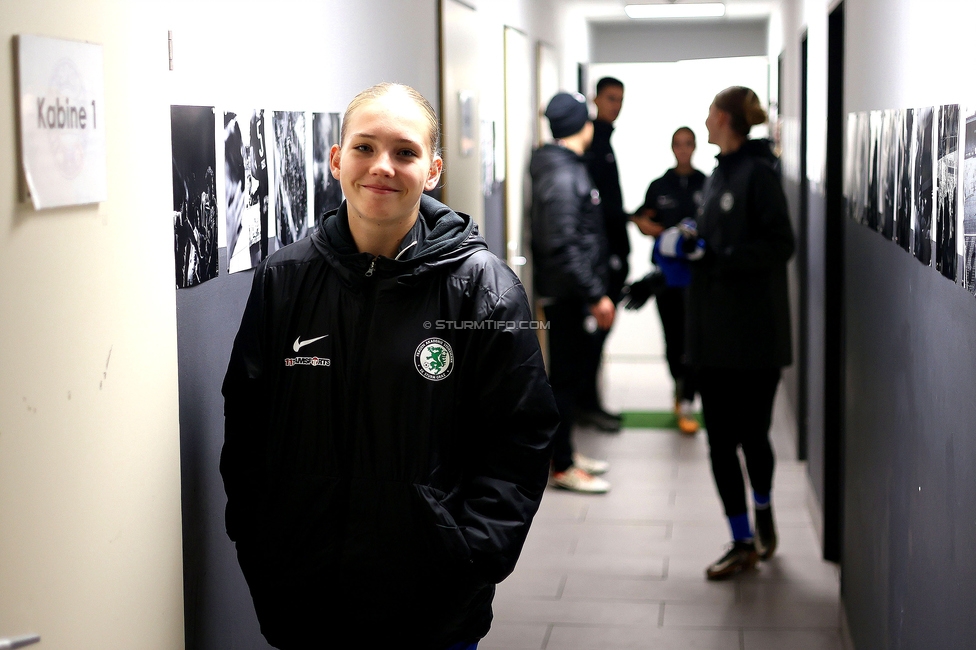 Wiener Sportklub - Sturm Graz Damen
SPORTLAND Niederoesterreich Frauen Cup, Wiener Sportklub - SK Sturm Graz, WSC Trainingszentrum Kunstrasen Wien, 18.11.2023. 

Foto zeigt Lena Breznik (Sturm Damen)
