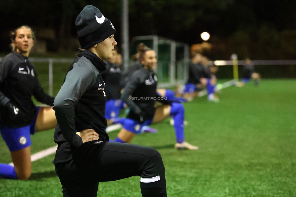Wiener Sportklub - Sturm Graz Damen
SPORTLAND Niederoesterreich Frauen Cup, Wiener Sportklub - SK Sturm Graz, WSC Trainingszentrum Kunstrasen Wien, 18.11.2023. 

Foto zeigt Julia Keutz (Sturm Damen)
