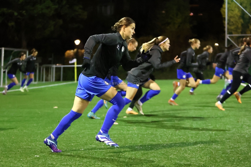 Wiener Sportklub - Sturm Graz Damen
SPORTLAND Niederoesterreich Frauen Cup, Wiener Sportklub - SK Sturm Graz, WSC Trainingszentrum Kunstrasen Wien, 18.11.2023. 

Foto zeigt Leonie Christin Tragl (Sturm Damen)
