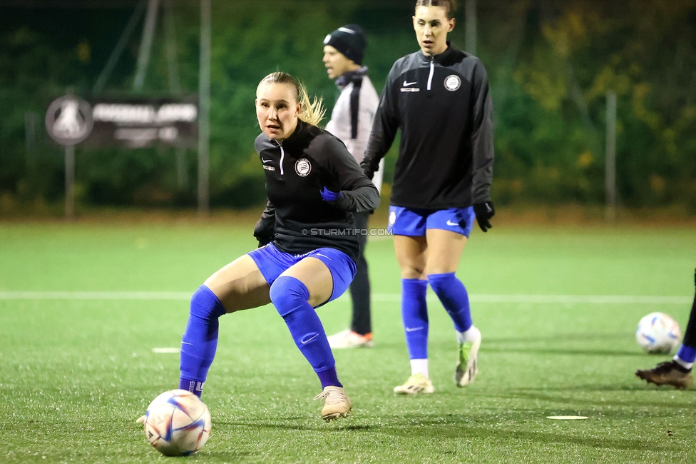 Wiener Sportklub - Sturm Graz Damen
SPORTLAND Niederoesterreich Frauen Cup, Wiener Sportklub - SK Sturm Graz, WSC Trainingszentrum Kunstrasen Wien, 18.11.2023. 

Foto zeigt Anna Wirnsberger (Sturm Damen)
