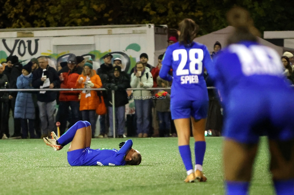 Wiener Sportklub - Sturm Graz Damen
SPORTLAND Niederoesterreich Frauen Cup, Wiener Sportklub - SK Sturm Graz, WSC Trainingszentrum Kunstrasen Wien, 18.11.2023. 

Foto zeigt Modesta Uka (Sturm Damen)
