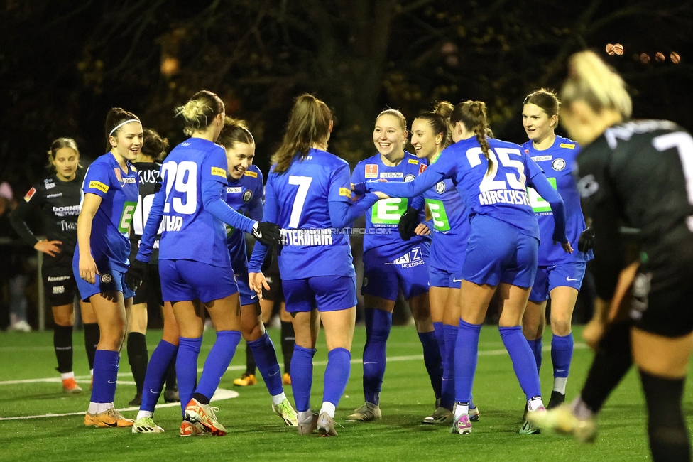 Wiener Sportklub - Sturm Graz Damen
SPORTLAND Niederoesterreich Frauen Cup, Wiener Sportklub - SK Sturm Graz, WSC Trainingszentrum Kunstrasen Wien, 18.11.2023. 

Foto zeigt die Mannschaft der Sturm Damen
