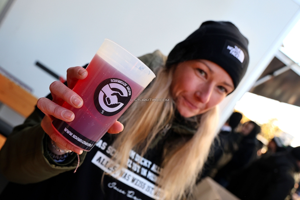 Sturm Graz - Austria Lustenau
Oesterreichische Fussball Bundesliga, 15. Runde, SK Sturm Graz - SC Austria Lustenau,  Stadion Liebenau Graz, 25.112023. 

Foto zeigt das Vereinfsfest von Schwoaze Helfen
Schlüsselwörter: schwoazehelfen