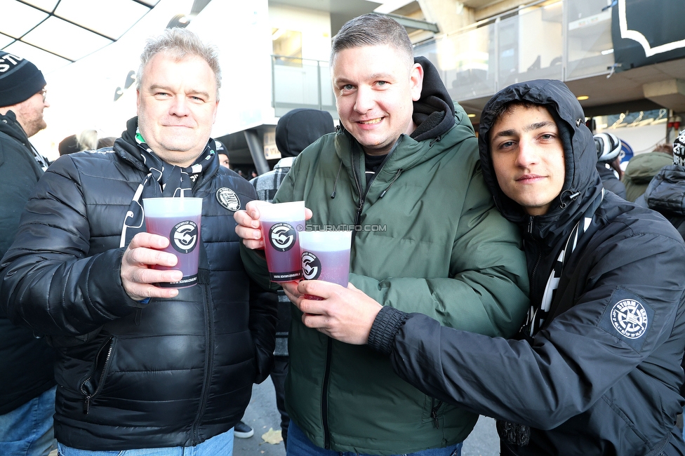 Sturm Graz - Austria Lustenau
Oesterreichische Fussball Bundesliga, 15. Runde, SK Sturm Graz - SC Austria Lustenau,  Stadion Liebenau Graz, 25.112023. 

Foto zeigt das Vereinfsfest von Schwoaze Helfen
Schlüsselwörter: schwoazehelfen