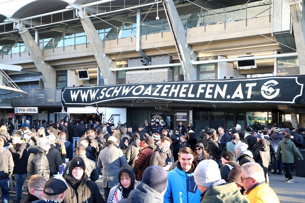 Sturm Graz - Austria Lustenau
Oesterreichische Fussball Bundesliga, 15. Runde, SK Sturm Graz - SC Austria Lustenau,  Stadion Liebenau Graz, 25.112023. 

Foto zeigt das Vereinfsfest von Schwoaze Helfen
Schlüsselwörter: schwoazehelfen