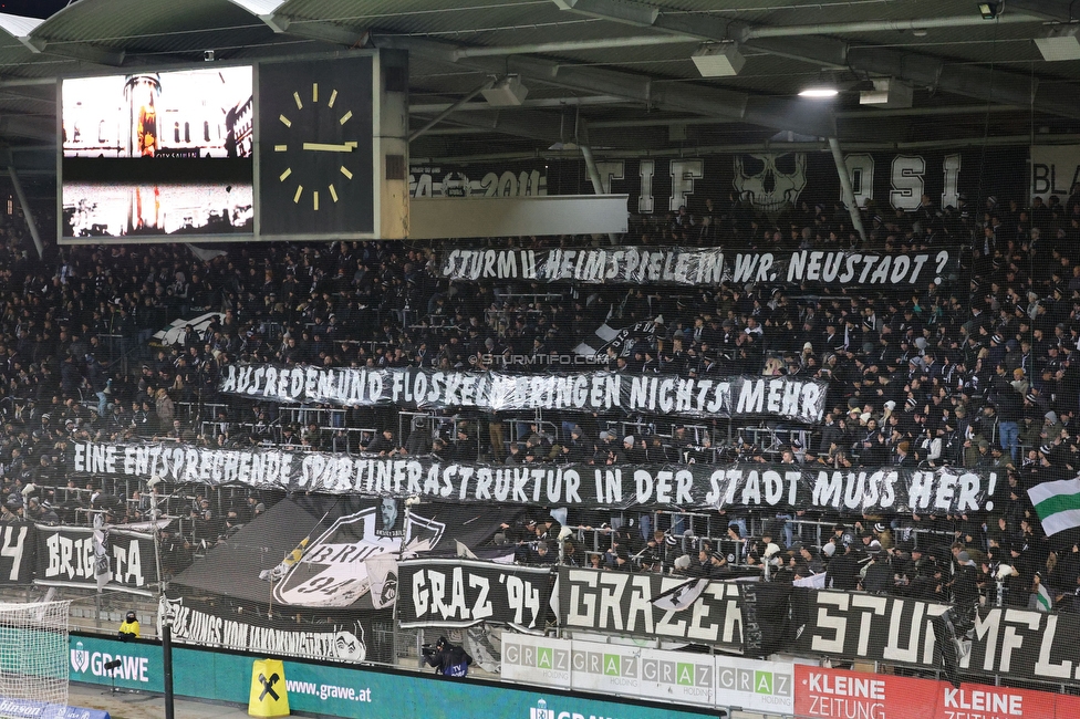 Sturm Graz - Austria Lustenau
Oesterreichische Fussball Bundesliga, 15. Runde, SK Sturm Graz - SC Austria Lustenau,  Stadion Liebenau Graz, 25.112023. 

Foto zeigt Fans von Sturm mit einem Spruchband
Schlüsselwörter: sturmstadion