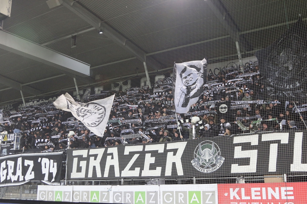 Sturm Graz - Austria Lustenau
Oesterreichische Fussball Bundesliga, 15. Runde, SK Sturm Graz - SC Austria Lustenau,  Stadion Liebenau Graz, 25.112023. 

Foto zeigt Fans von Sturm
Schlüsselwörter: schals sturmflut