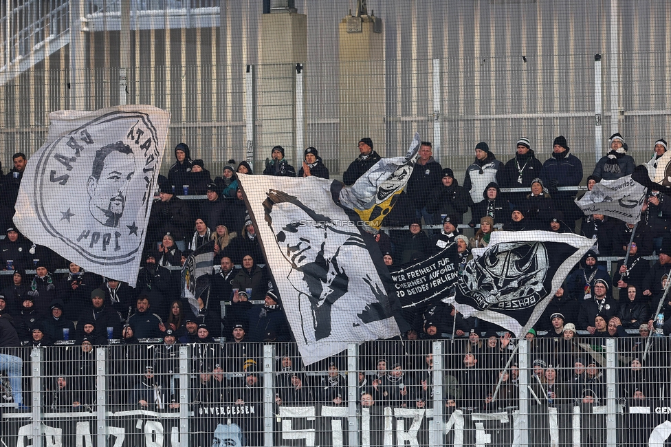 Blau-Weiss Linz - Sturm Graz
Oesterreichische Fussball Bundesliga, 16. Runde, Blau-Weiss Linz - SK Sturm Graz, Hofmann Personal Stadion Linz, 03.12.2023. 

Foto zeigt Fans von Sturm
