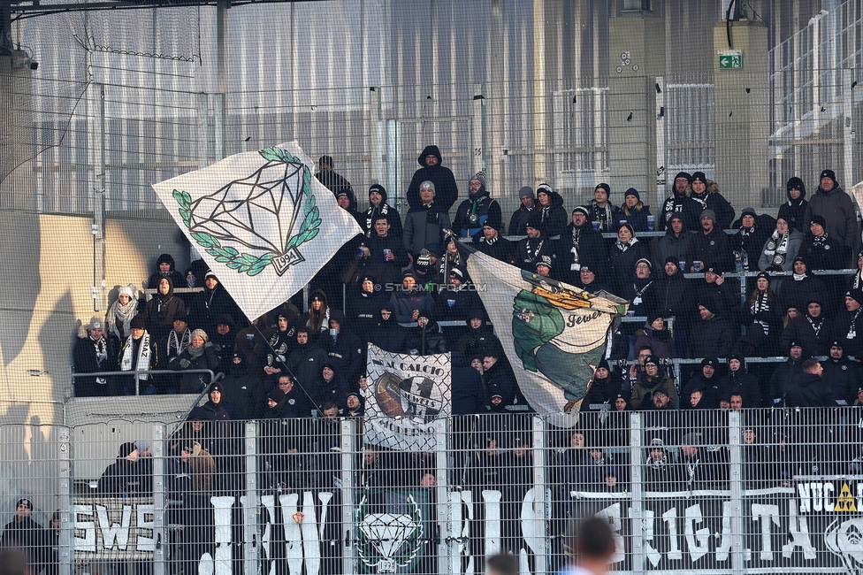 Blau-Weiss Linz - Sturm Graz
Oesterreichische Fussball Bundesliga, 16. Runde, Blau-Weiss Linz - SK Sturm Graz, Hofmann Personal Stadion Linz, 03.12.2023. 

Foto zeigt Fans von Sturm
