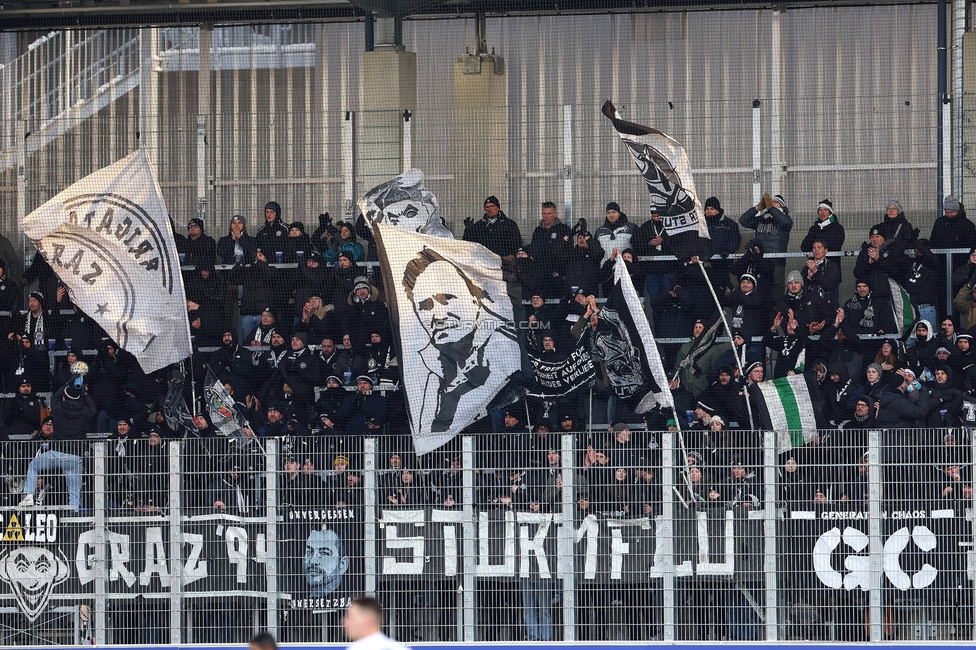 Blau-Weiss Linz - Sturm Graz
Oesterreichische Fussball Bundesliga, 16. Runde, Blau-Weiss Linz - SK Sturm Graz, Hofmann Personal Stadion Linz, 03.12.2023. 

Foto zeigt Fans von Sturm
