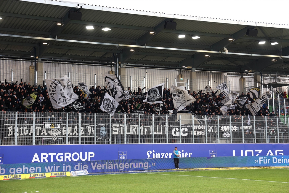 Blau-Weiss Linz - Sturm Graz
Oesterreichische Fussball Bundesliga, 16. Runde, Blau-Weiss Linz - SK Sturm Graz, Hofmann Personal Stadion Linz, 03.12.2023. 

Foto zeigt Fans von Sturm
