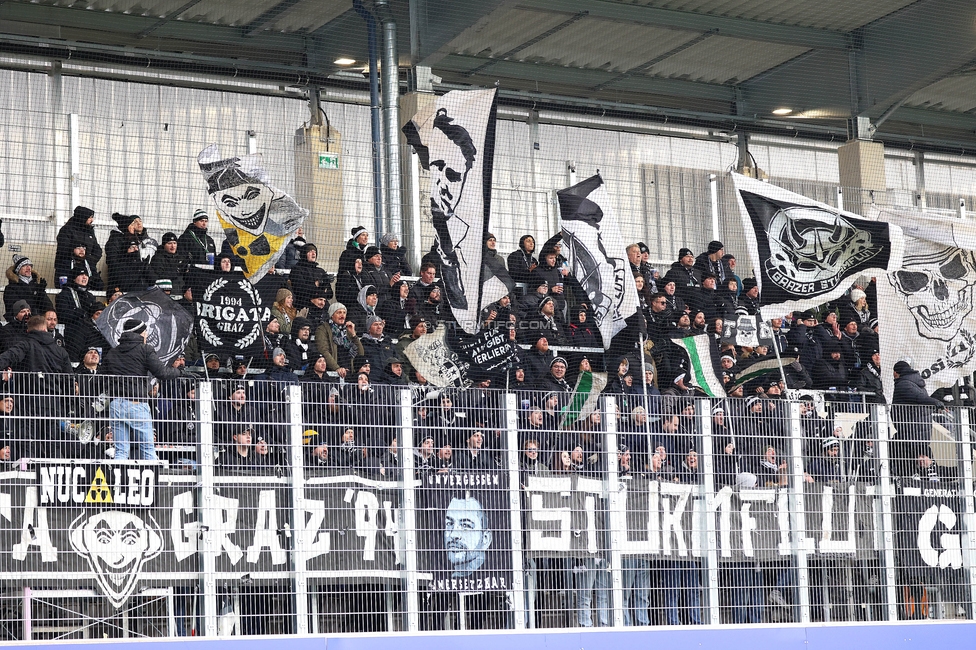 Blau-Weiss Linz - Sturm Graz
Oesterreichische Fussball Bundesliga, 16. Runde, Blau-Weiss Linz - SK Sturm Graz, Hofmann Personal Stadion Linz, 03.12.2023. 

Foto zeigt Fans von Sturm
