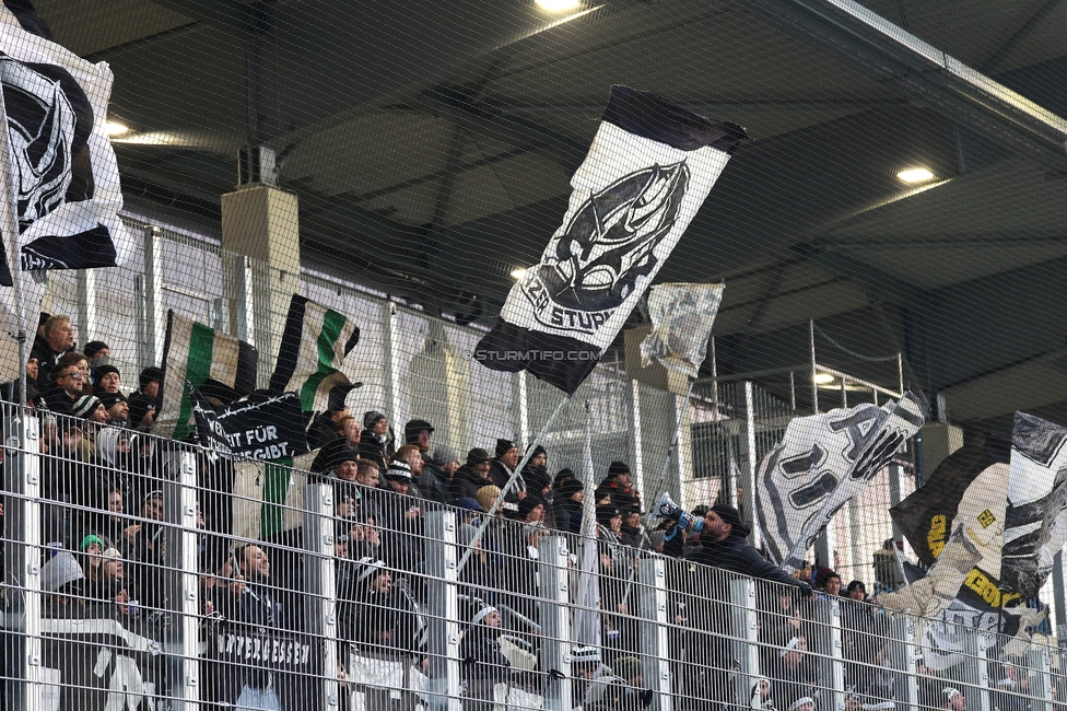 Blau-Weiss Linz - Sturm Graz
Oesterreichische Fussball Bundesliga, 16. Runde, Blau-Weiss Linz - SK Sturm Graz, Hofmann Personal Stadion Linz, 03.12.2023. 

Foto zeigt Fans von Sturm
