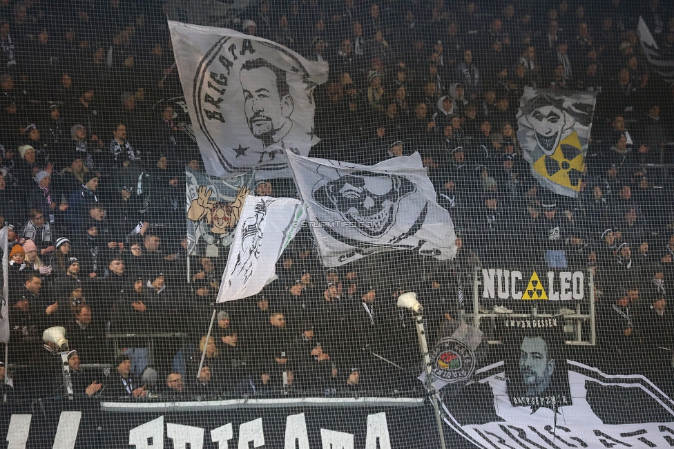 Sturm Graz - Altach
Oesterreichische Fussball Bundesliga, 17. Runde, SK Sturm Graz - SC Rheindorf Altach, Stadion Liebenau Graz, 10.12.2023. 

Foto zeigt Fans von Sturm
Schlüsselwörter: brigata