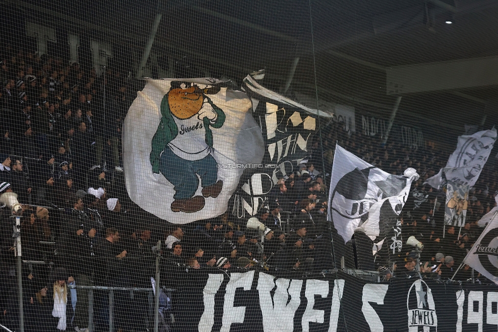 Sturm Graz - Altach
Oesterreichische Fussball Bundesliga, 17. Runde, SK Sturm Graz - SC Rheindorf Altach, Stadion Liebenau Graz, 10.12.2023. 

Foto zeigt Fans von Sturm
Schlüsselwörter: jewels