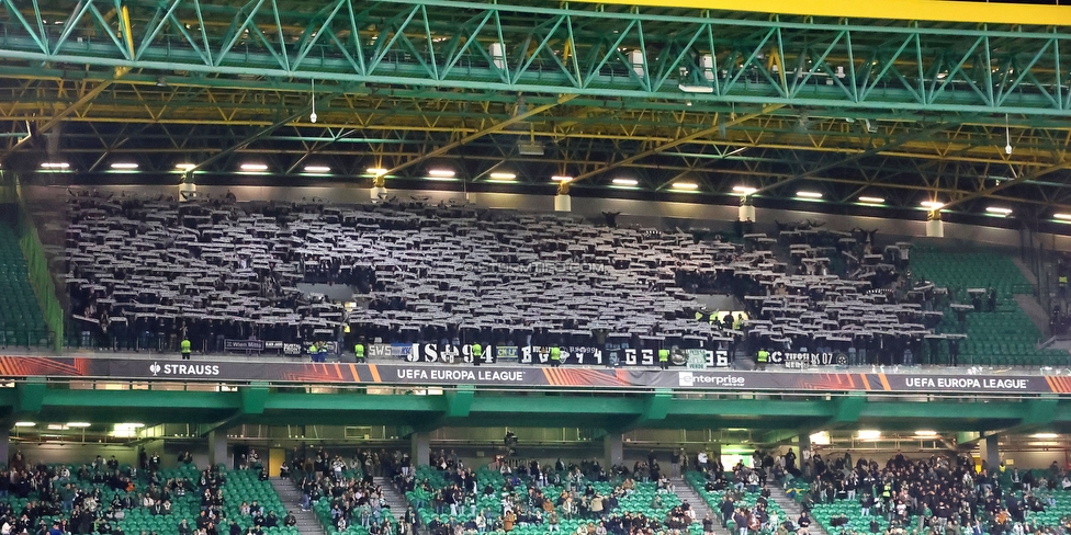 Sporting Lissabon - Sturm Graz
UEFA Europa League Gruppenphase 6. Spieltag, Sporting Lissabon - SK Sturm Graz, Estadio Jose Alvalade XXI Lissabon, 14.12.2023. 

Foto zeigt Fans von Sturm mit einer Choreografie
Schlüsselwörter: schals