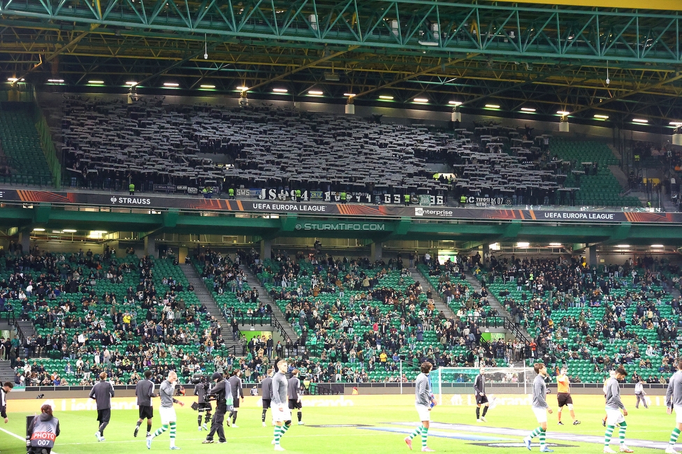 Sporting Lissabon - Sturm Graz
UEFA Europa League Gruppenphase 6. Spieltag, Sporting Lissabon - SK Sturm Graz, Estadio Jose Alvalade XXI Lissabon, 14.12.2023. 

Foto zeigt Fans von Sturm
