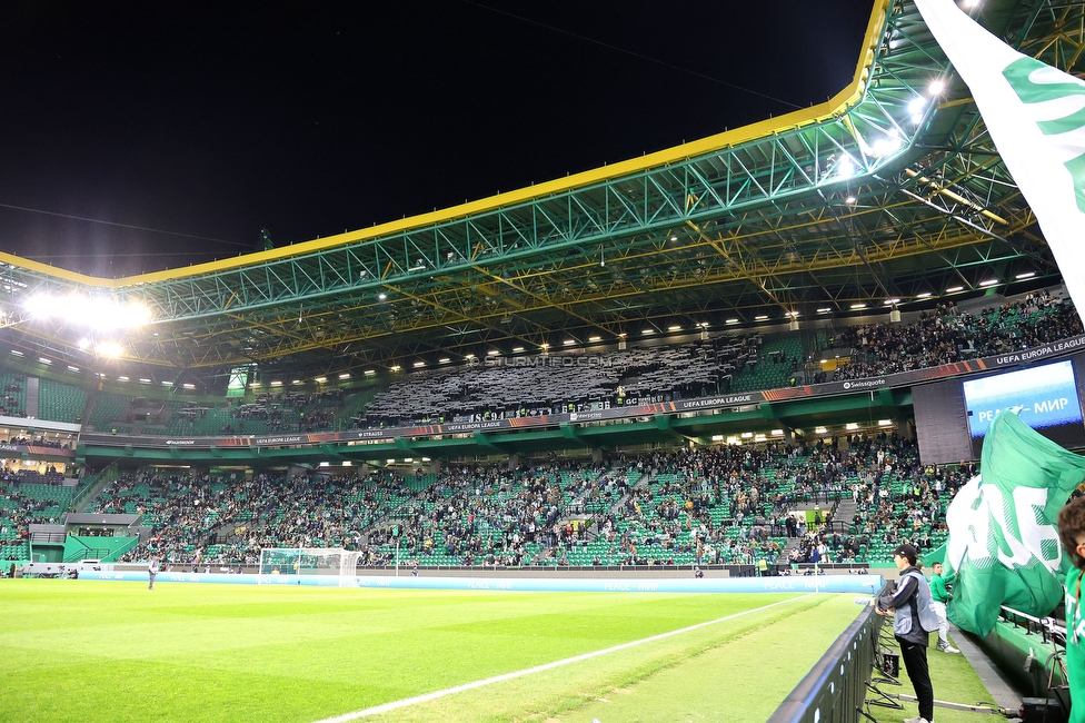 Sporting Lissabon - Sturm Graz
UEFA Europa League Gruppenphase 6. Spieltag, Sporting Lissabon - SK Sturm Graz, Estadio Jose Alvalade XXI Lissabon, 14.12.2023. 

Foto zeigt Fans von Sturm mit einer Choreografie
Schlüsselwörter: schals