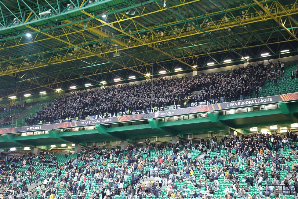 Sporting Lissabon - Sturm Graz
UEFA Europa League Gruppenphase 6. Spieltag, Sporting Lissabon - SK Sturm Graz, Estadio Jose Alvalade XXI Lissabon, 14.12.2023. 

Foto zeigt Fans von Sturm mit einer Choreografie
Schlüsselwörter: schals