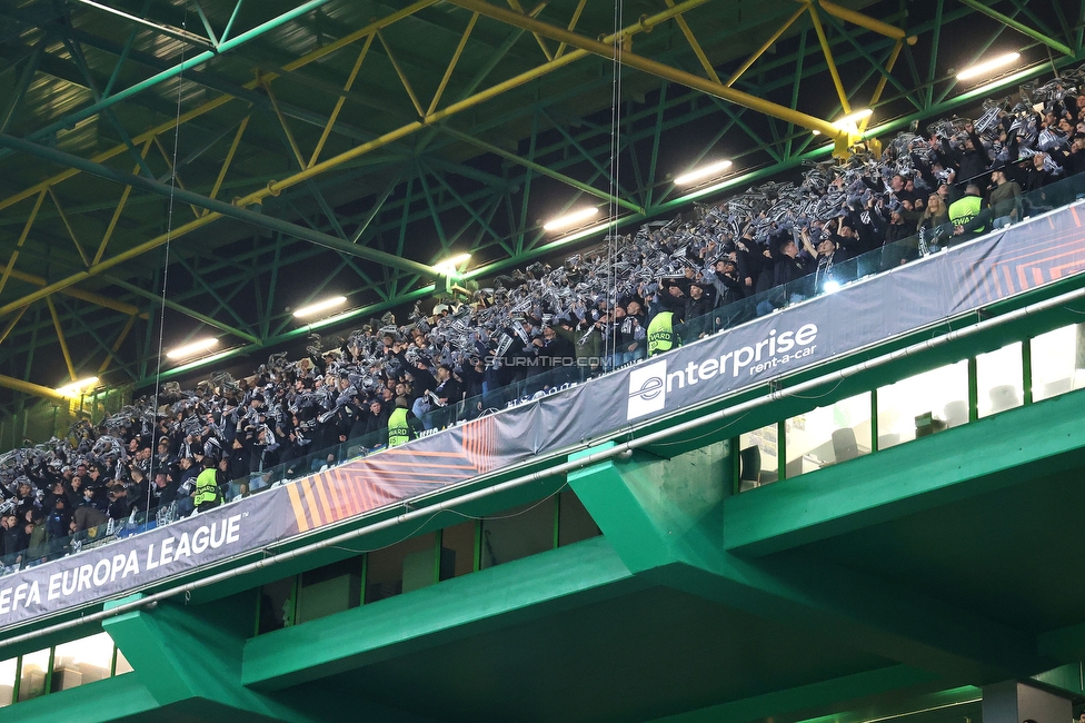 Sporting Lissabon - Sturm Graz
UEFA Europa League Gruppenphase 6. Spieltag, Sporting Lissabon - SK Sturm Graz, Estadio Jose Alvalade XXI Lissabon, 14.12.2023. 

Foto zeigt Fans von Sturm mit einer Choreografie
Schlüsselwörter: schals