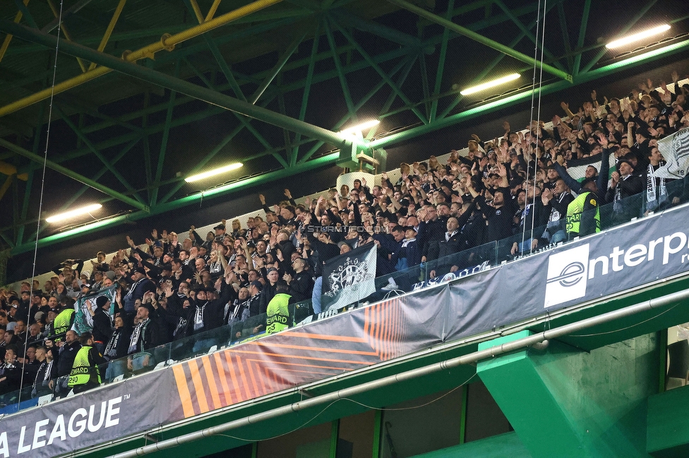 Sporting Lissabon - Sturm Graz
UEFA Europa League Gruppenphase 6. Spieltag, Sporting Lissabon - SK Sturm Graz, Estadio Jose Alvalade XXI Lissabon, 14.12.2023. 

Foto zeigt Fans von Sturm
