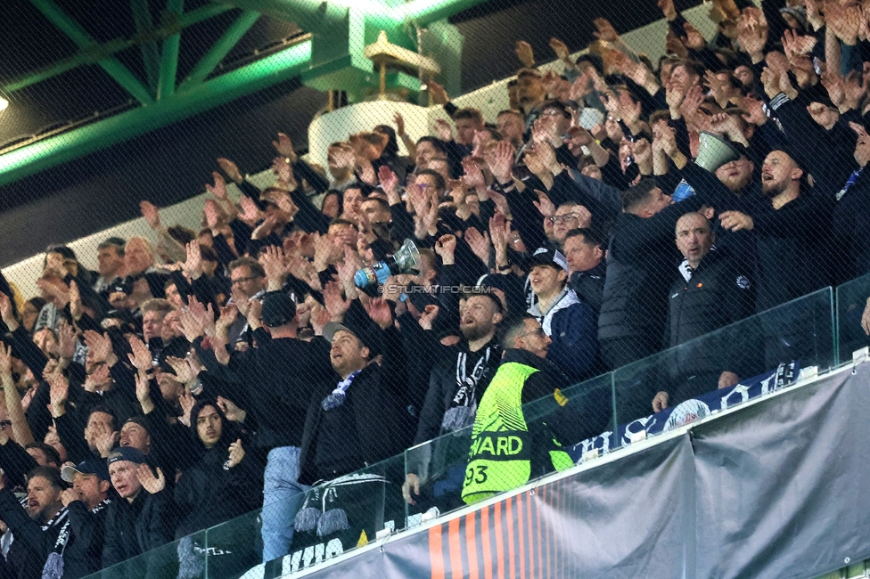 Sporting Lissabon - Sturm Graz
UEFA Europa League Gruppenphase 6. Spieltag, Sporting Lissabon - SK Sturm Graz, Estadio Jose Alvalade XXI Lissabon, 14.12.2023. 

Foto zeigt Fans von Sturm
Schlüsselwörter: brigata vorsaenger