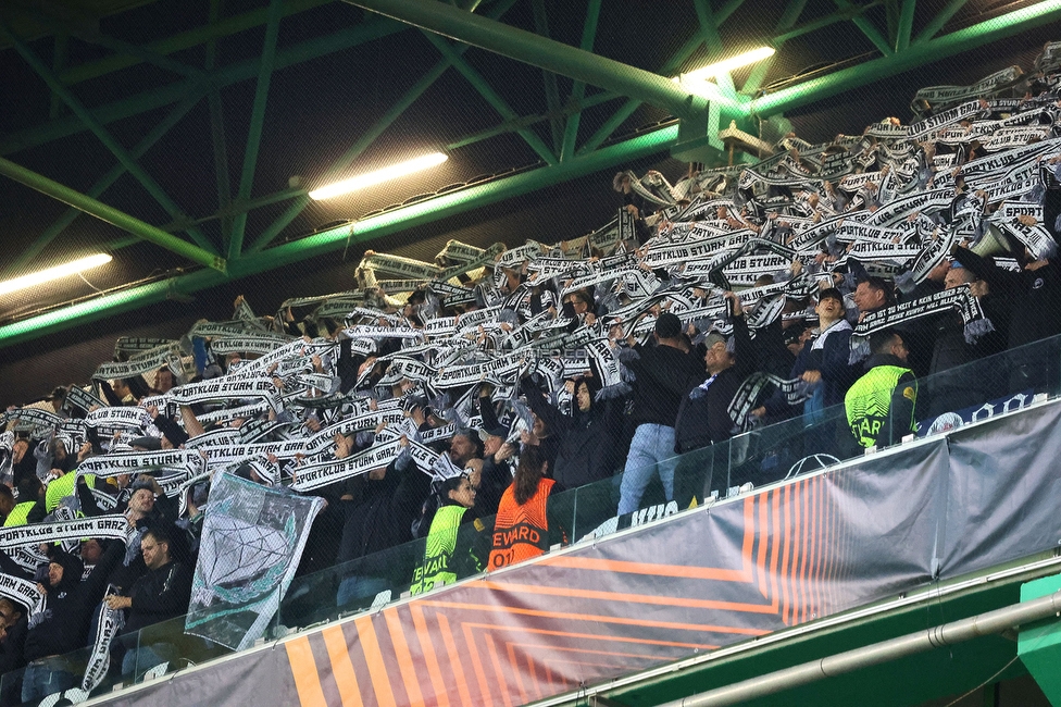 Sporting Lissabon - Sturm Graz
UEFA Europa League Gruppenphase 6. Spieltag, Sporting Lissabon - SK Sturm Graz, Estadio Jose Alvalade XXI Lissabon, 14.12.2023. 

Foto zeigt Fans von Sturm
Schlüsselwörter: schals