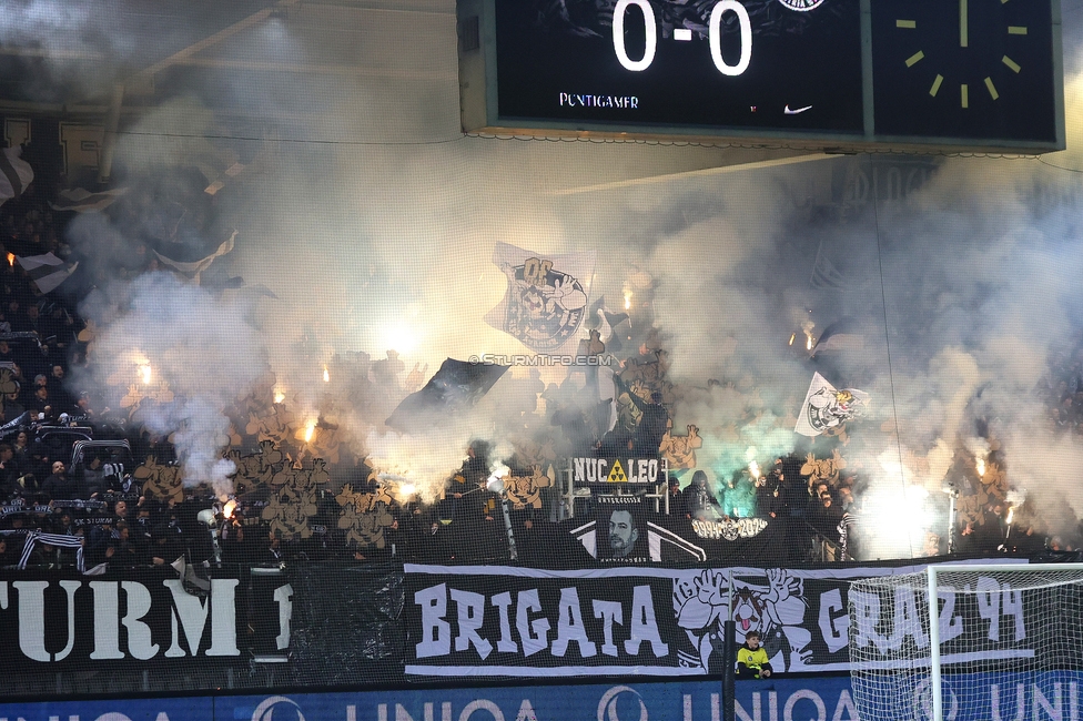 Sturm Graz - Austria Wien
OEFB Cup, 4. Runde, SK Sturm Graz - FK Austria Wien, Stadion Liebenau Graz, 02.02.2024. 

Foto zeigt Fans von Sturm
