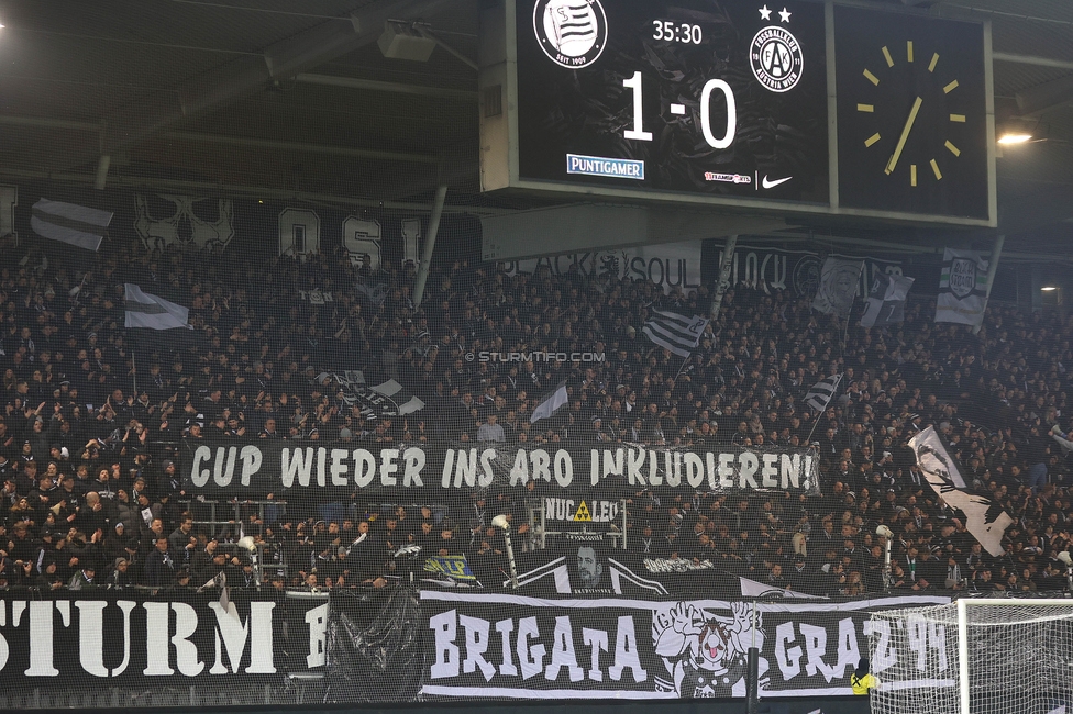 Sturm Graz - Austria Wien
OEFB Cup, 4. Runde, SK Sturm Graz - FK Austria Wien, Stadion Liebenau Graz, 02.02.2024. 

Foto zeigt Fans von Sturm
