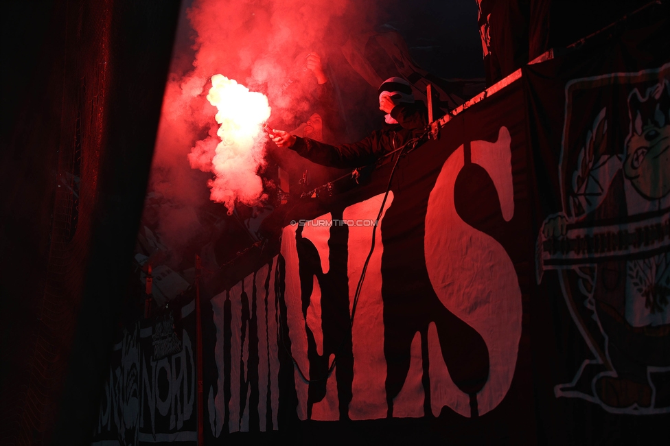 Sturm Graz - Austria Wien
OEFB Cup, 4. Runde, SK Sturm Graz - FK Austria Wien, Stadion Liebenau Graz, 02.02.2024. 

Foto zeigt Fans von Sturm
