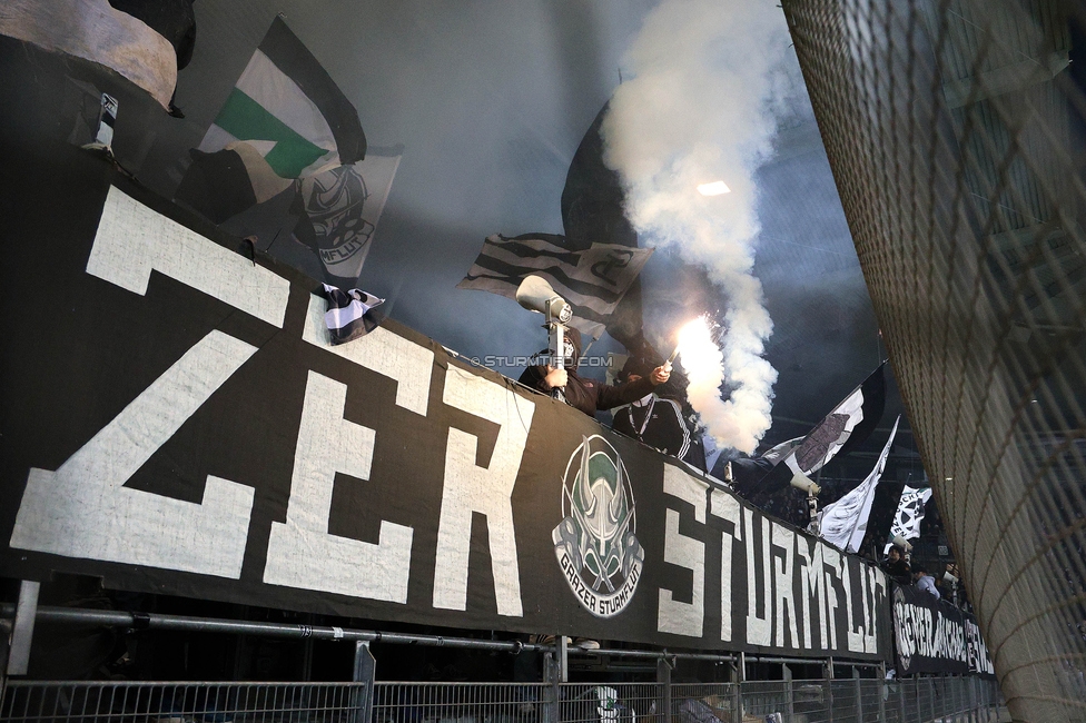 Sturm Graz - Austria Wien
OEFB Cup, 4. Runde, SK Sturm Graz - FK Austria Wien, Stadion Liebenau Graz, 02.02.2024. 

Foto zeigt Fans von Sturm
