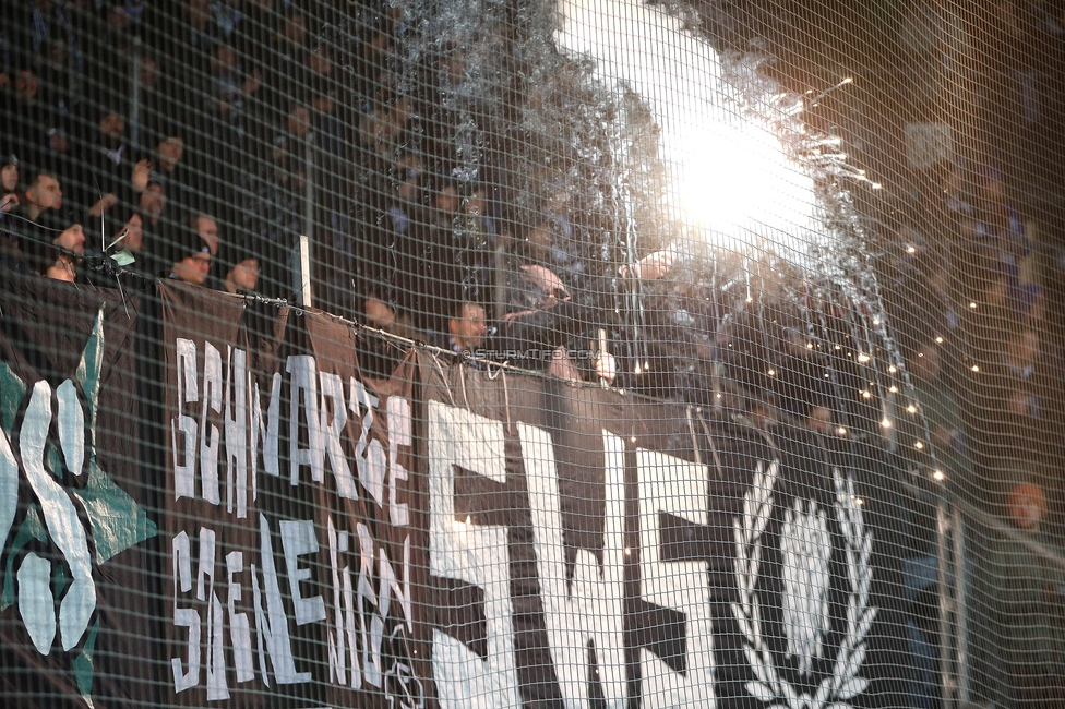 Sturm Graz - Austria Wien
OEFB Cup, 4. Runde, SK Sturm Graz - FK Austria Wien, Stadion Liebenau Graz, 02.02.2024. 

Foto zeigt Fans von Sturm
